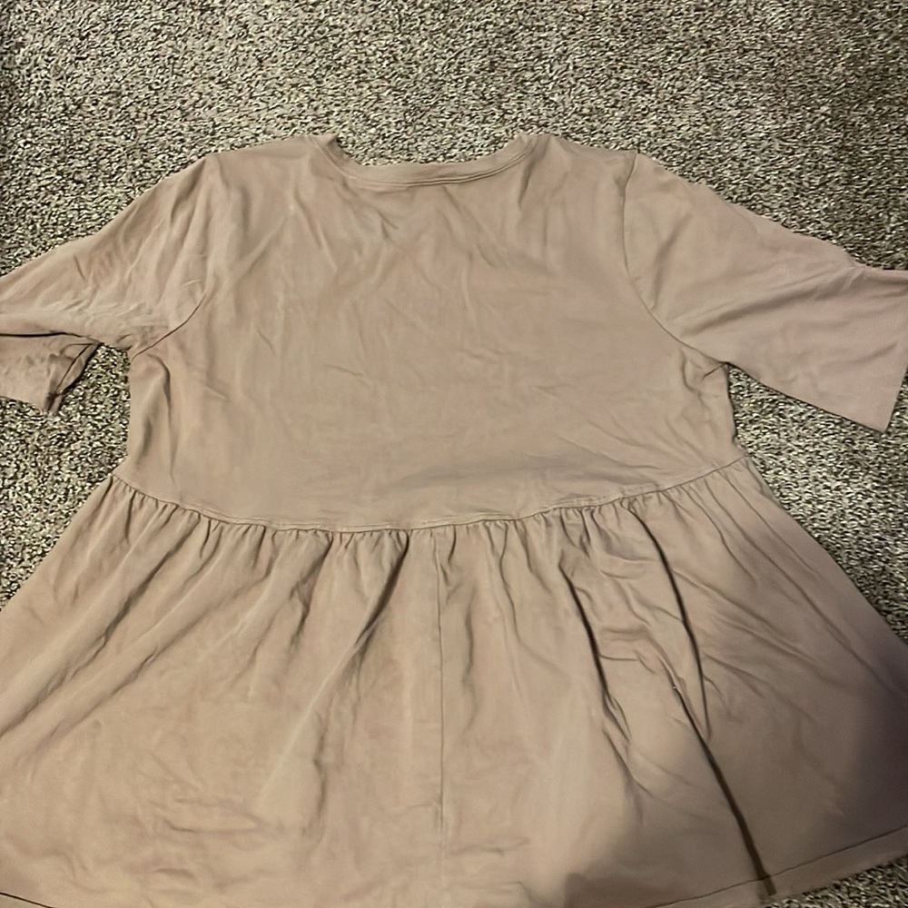 !!Blouse!! - Picture 2 of 2